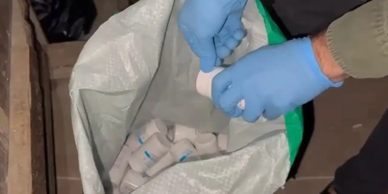 Çatı katında 45 bin sentetik hap ele geçirildi!