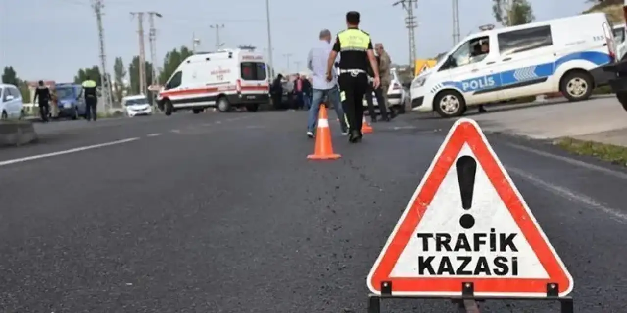 Giresun'da otomobil ile kamyonet çarpıştı! Yaralılar var