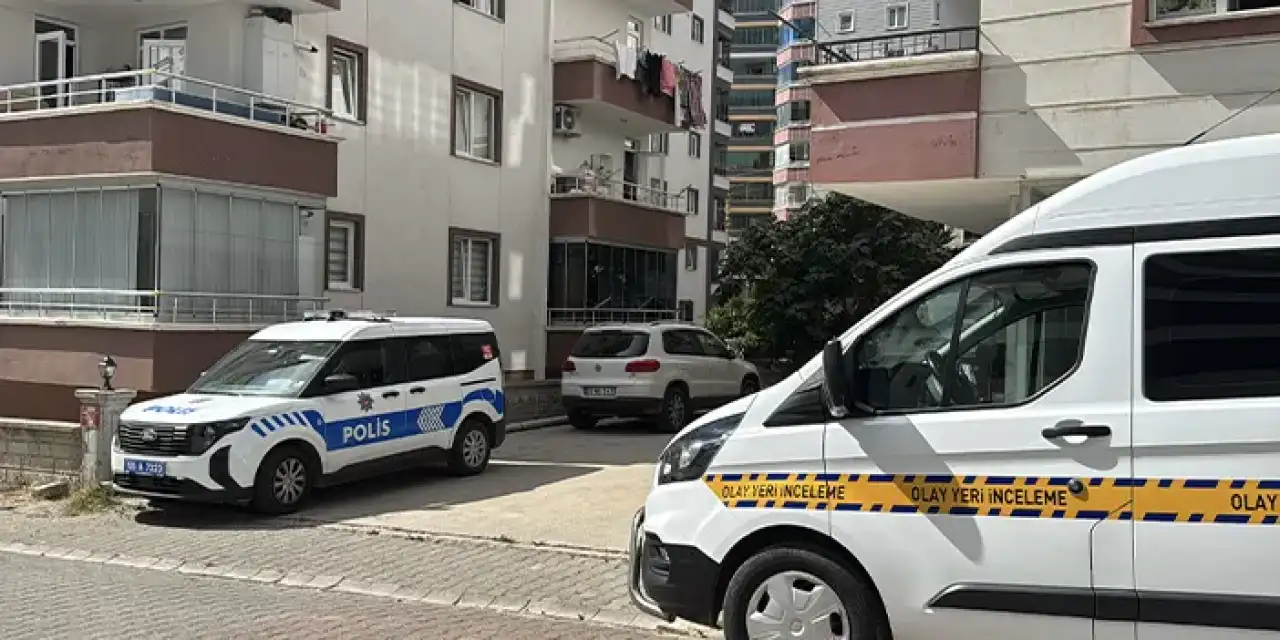 Perde takarken az kalsın canından oluyordu!