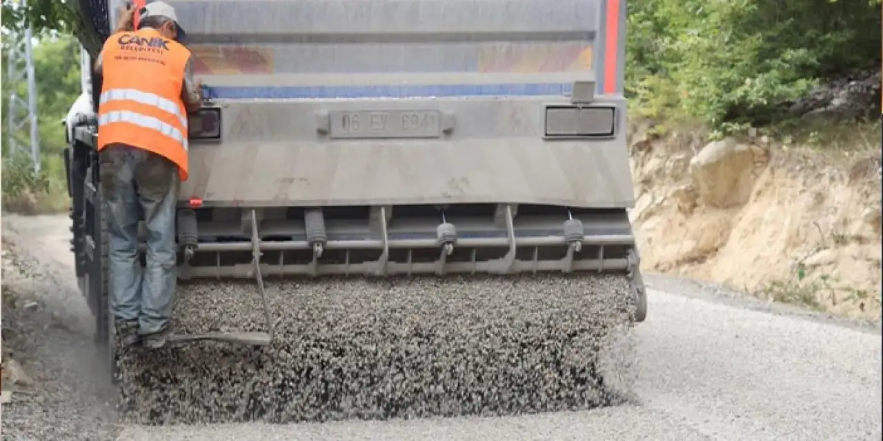 Samsun Canik’te 52 mahallede eş zamanlı yol seferberliği!