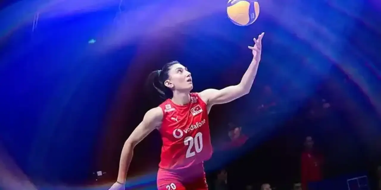 Yaprak Erkek Kimdir, Nereli ve Boyu Kaç? Milli Voleybolcu Yaprak’ın Hayatı ve Kariyeri