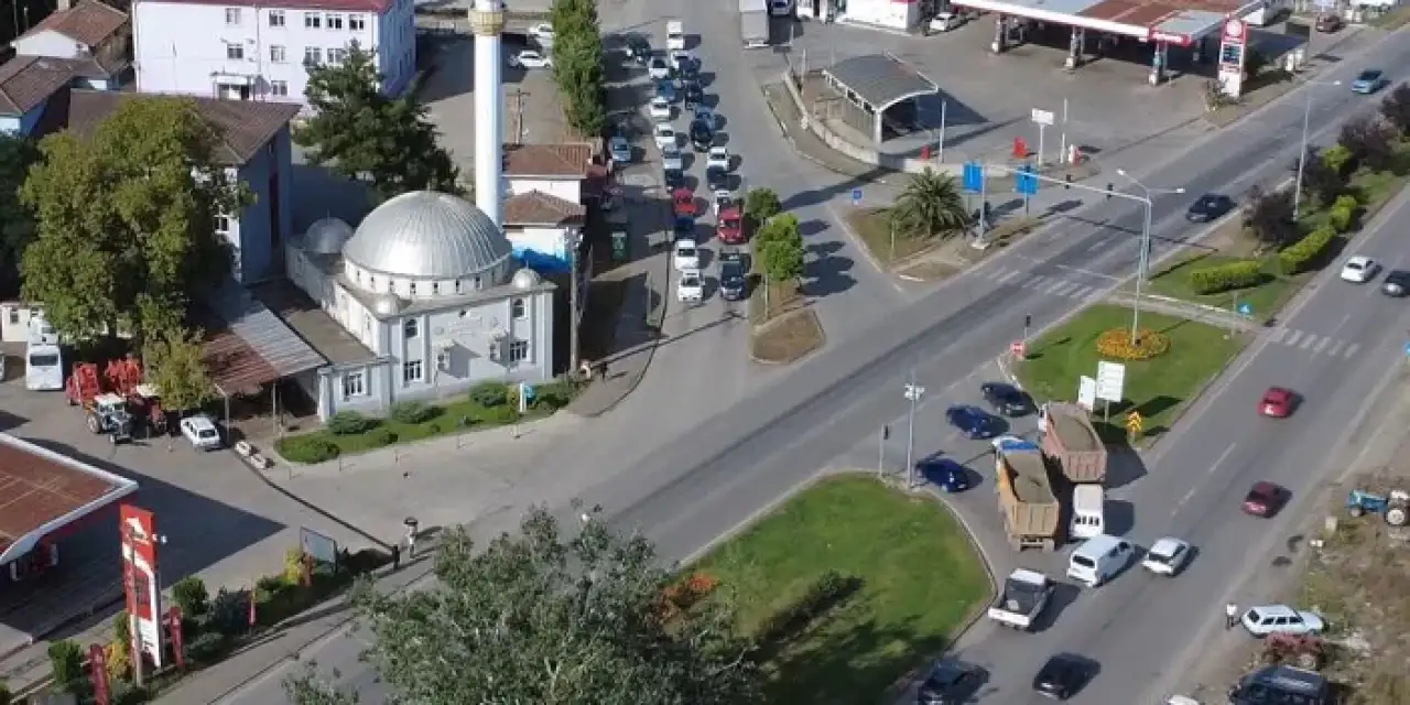 Samsun Çarşamba’da kavşak sorununa çözüm!