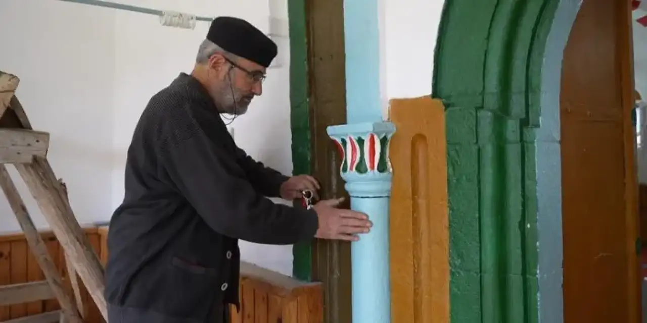 Gümüşhane’de 143 yıllık camiye uyarı sistemi getirildi!