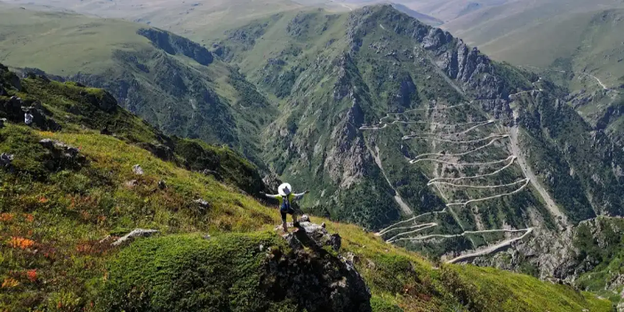 Derebaşı virajları doğa tutkunlarının uğrak noktası haline geldi!