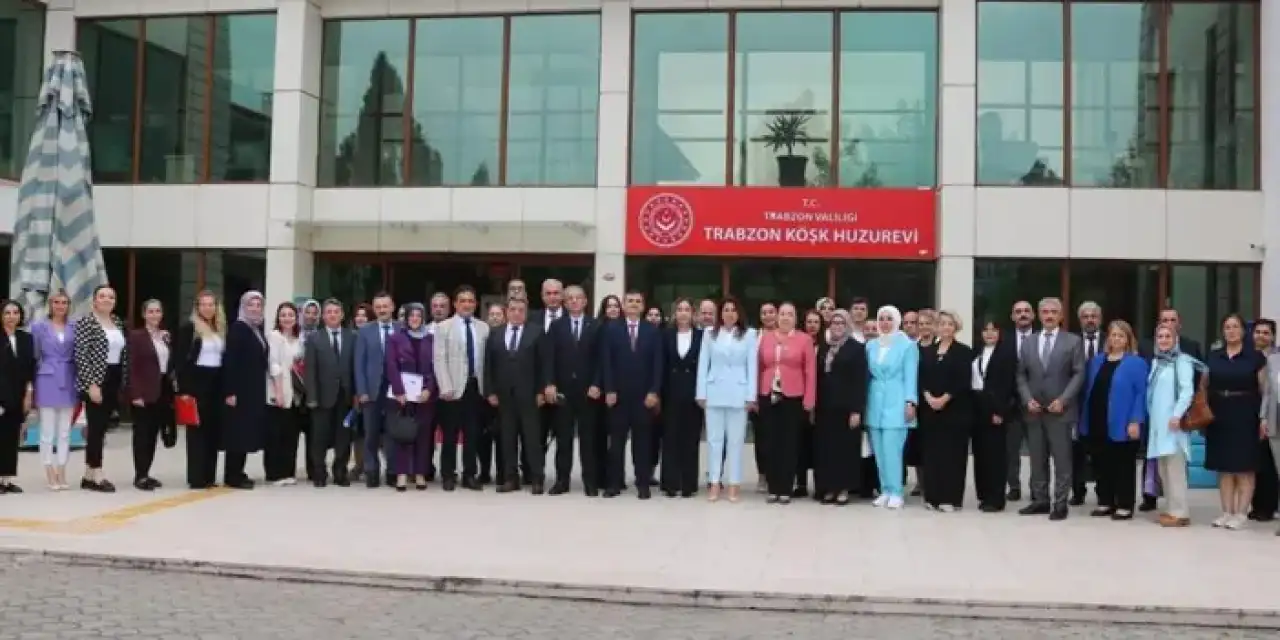 Trabzon'da  Kadın Hizmetleri Bölgesel İstişare Toplantısı gerçekleştirildi!