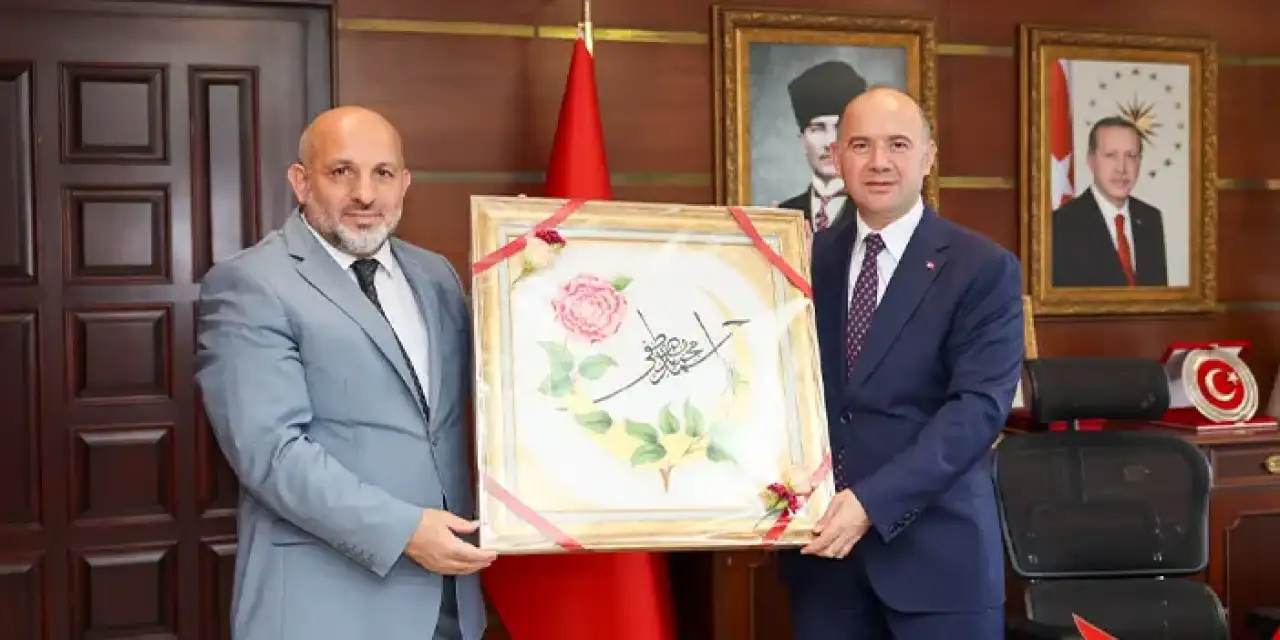 Giresun Müftüsü etkinlikler kapsamında Vali'yi ziyaret etti.