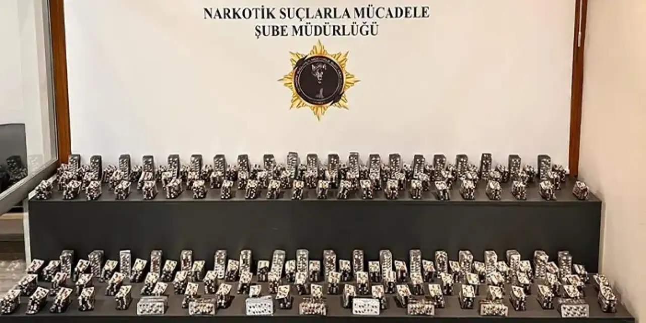 Samsun’da İki İlçede Uyuşturucu Operasyonu: 14 Bin Sentetik Hap Ele Geçirildi