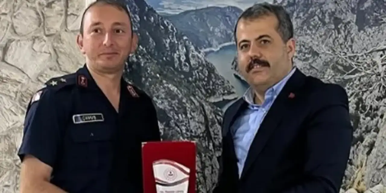 3 yıllık görevini tamamlayan Üsteğmen Mustafa Çavuş’a veda yemeği!