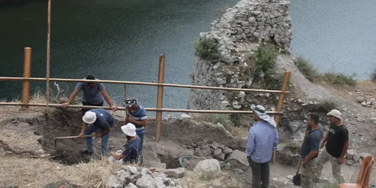 Samsun Asarkale kazılarında 2 bin 500 yıllık sırlar ortaya çıkıyor!