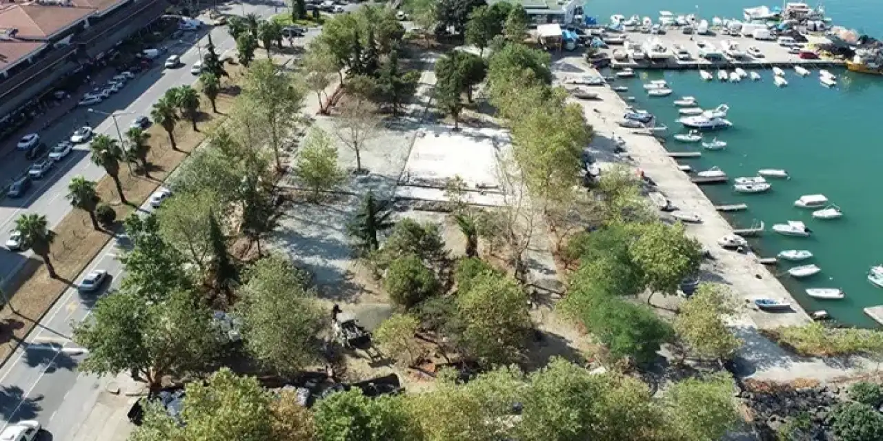 Akçaabat'ta sahil parkının yenilenme çalışmaları devam ediyor!
