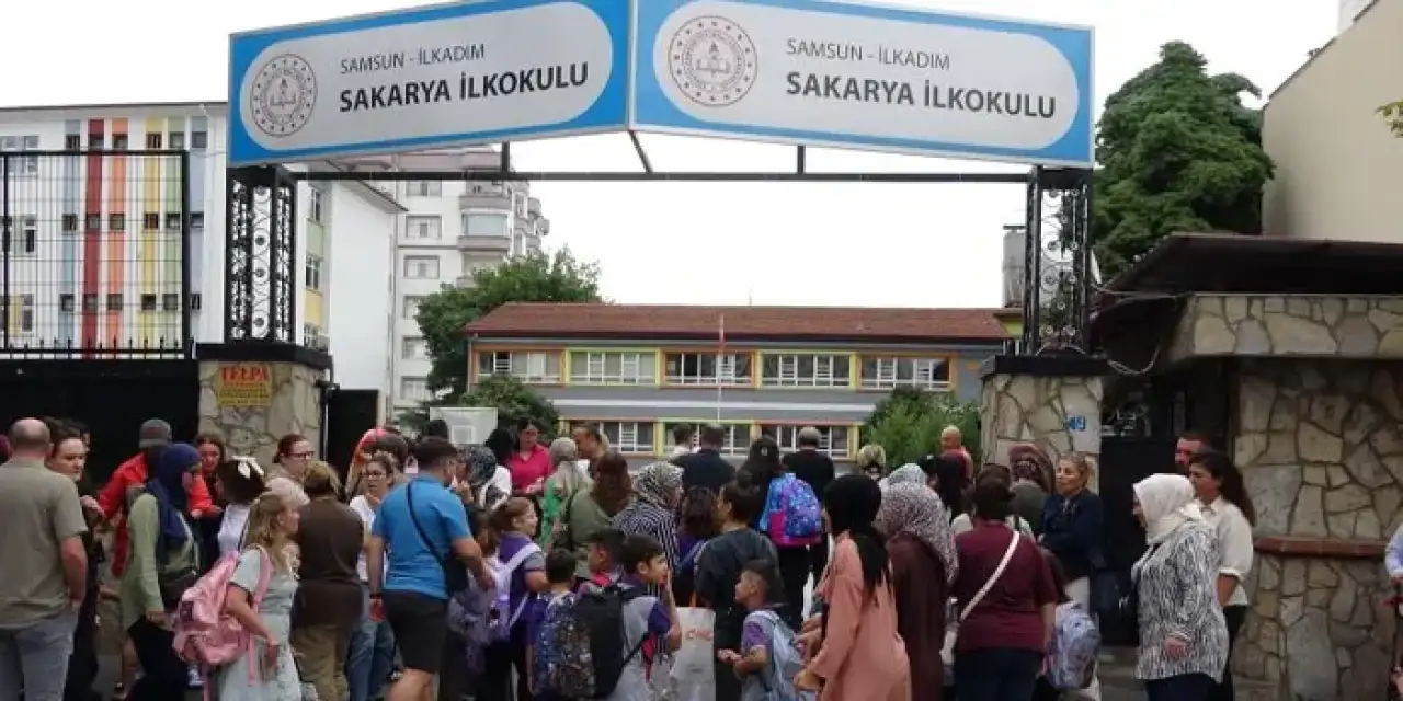 Samsun'da 260 bin öğrenci okula başladı!