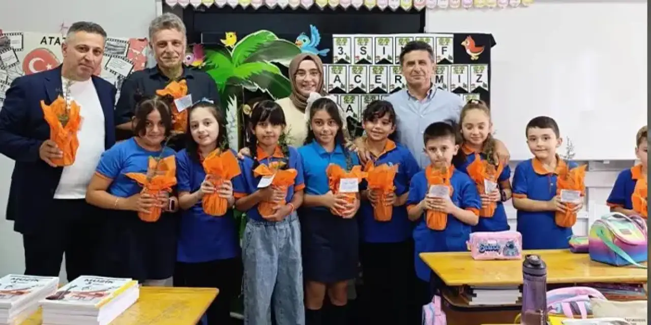Samsun'da ilkokul öğrencilerinden fidan dikimi!