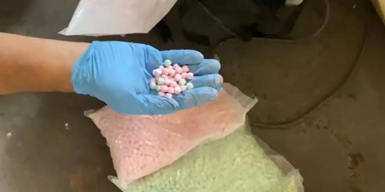 Samsun’da narkotik baskınında anahtar detayı! Çatı katından 18 bin uyuşturucu çıktı