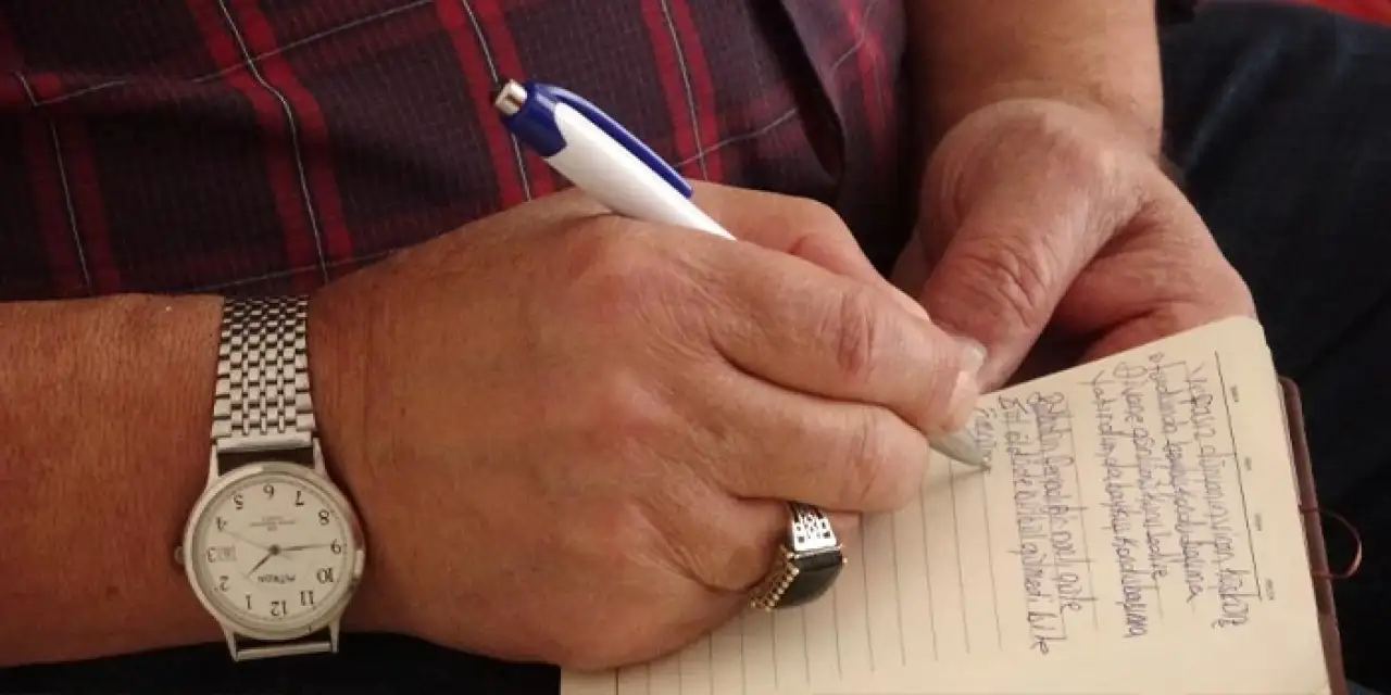 Telefon dolandırıcıları halk ozanını hedef aldı: Altın bozdurup para gönderdi