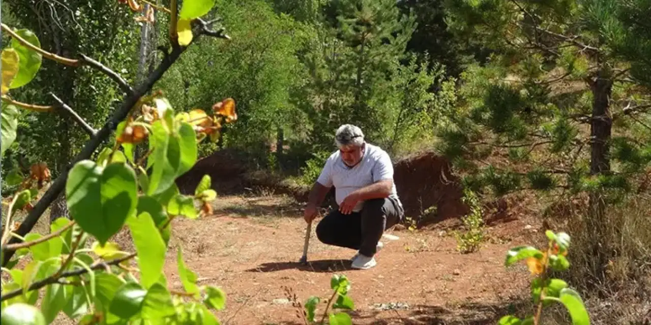 Bayburt’ta kehribar altınla yarışıyor! Emeğin takıya yolculuğu