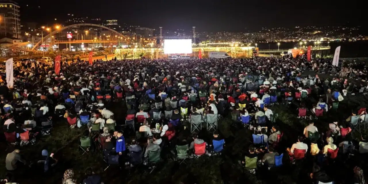 Rize’de dev ekranda EuroBasket 2025 finali izlendi!