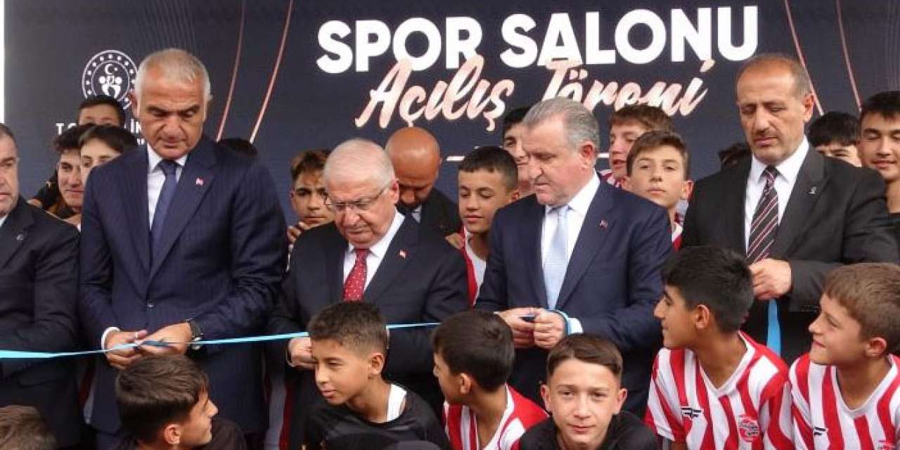 Milli Savunma Bakanı Yaşar Güler Bayburt’ta!