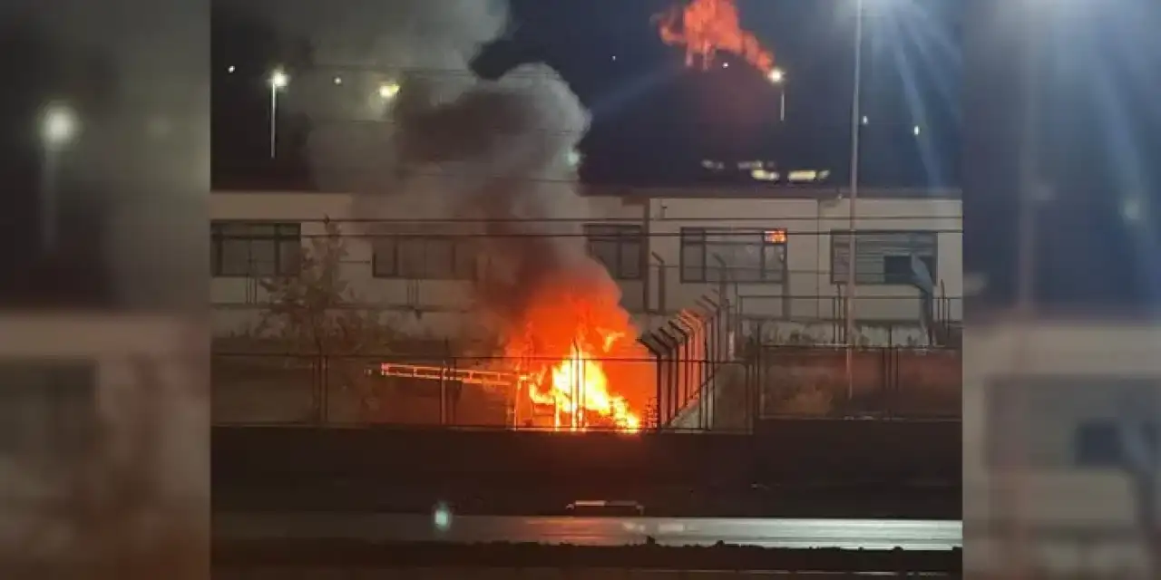 Samsun'da park halindeki araç yandı!