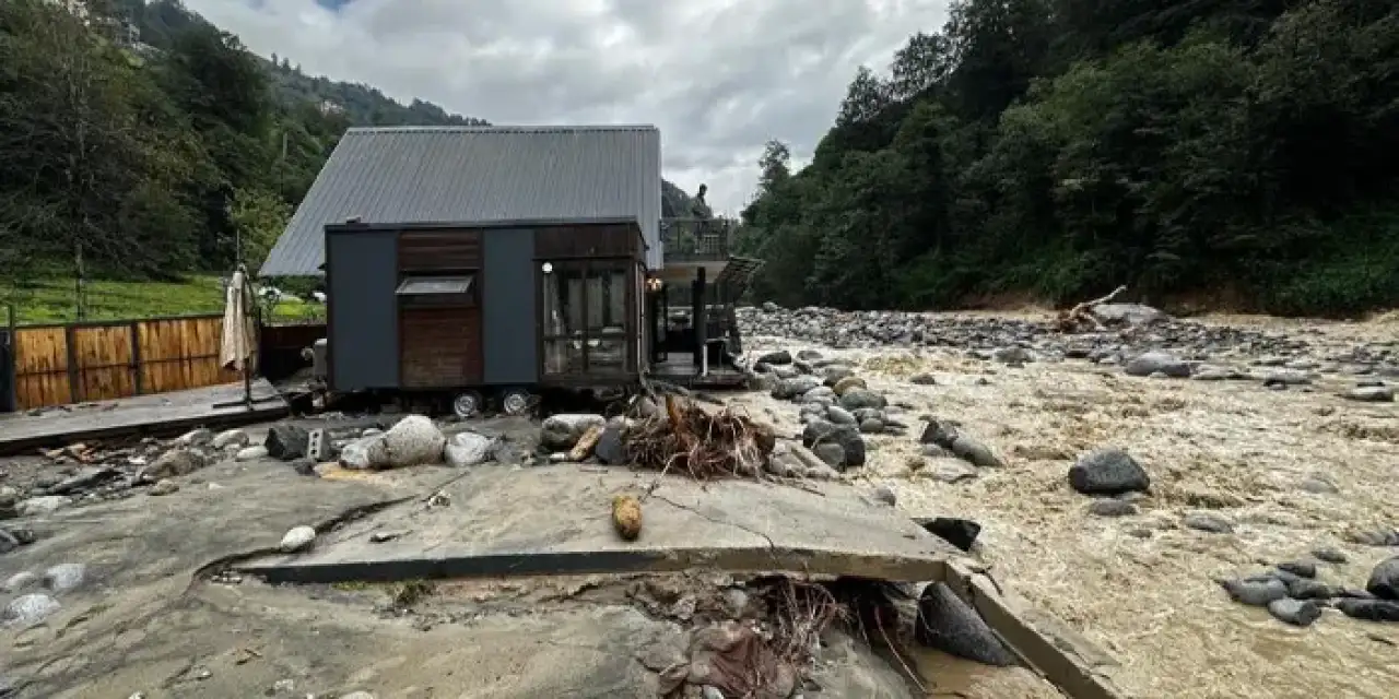 Rize’de Tunca Beldesi selden zarar gördü!