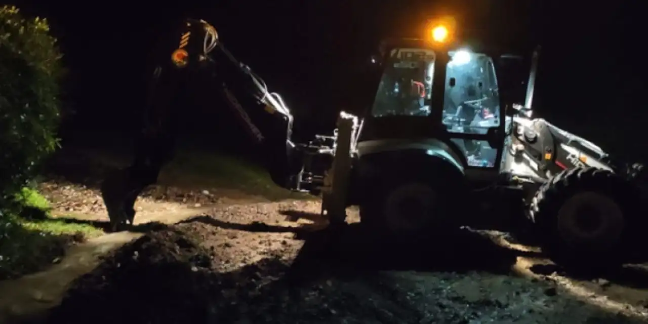 Trabzon'da sağanak yapış mesaisi! Ekipler gece boyu çalıştı