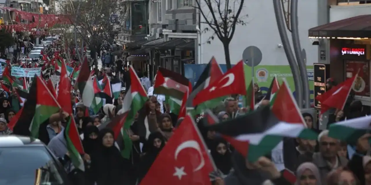Samsun'da Filistin için yürüyüş düzenlendi!