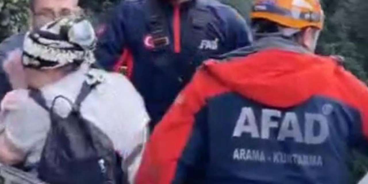 Rize'de heyelan nedeniyle mahsur kalan 2 kişi kurtarıldı