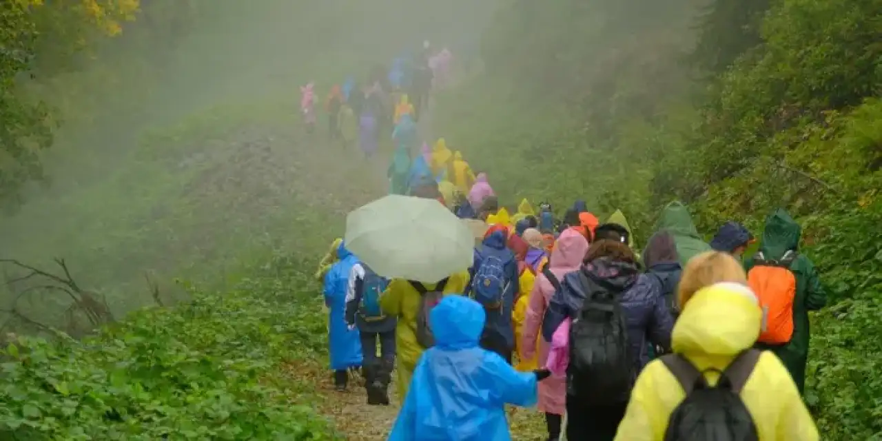 Gümüşhane’de 130 dağcıdan doğa yürüyüşü!