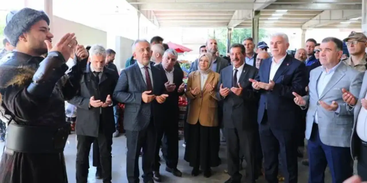 Bayburt’ta Ahilik Haftası kutlamalarında pazar yeri açıldı!