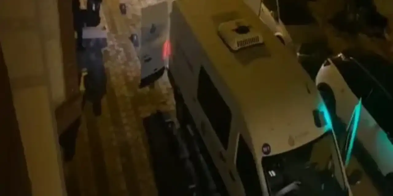 İstanbul'da dehşet olay! Babasının boğazını keserek öldürdü