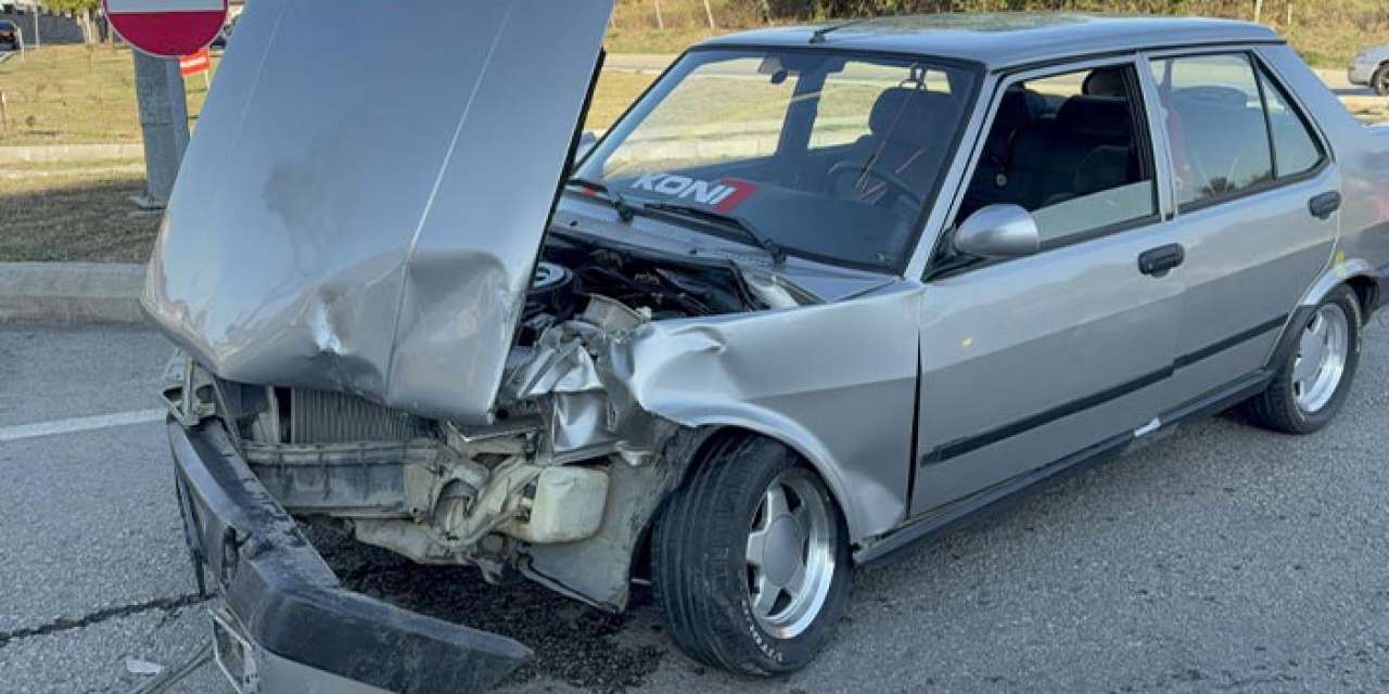 Samsun’da ehliyetsiz 15 yaşındaki sürücü kaza yaptı!