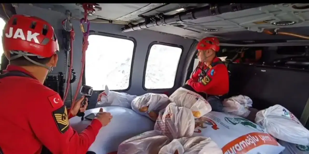 Rize’de yaylalara erzak ve hayvan yemi seferleri sürüyor!