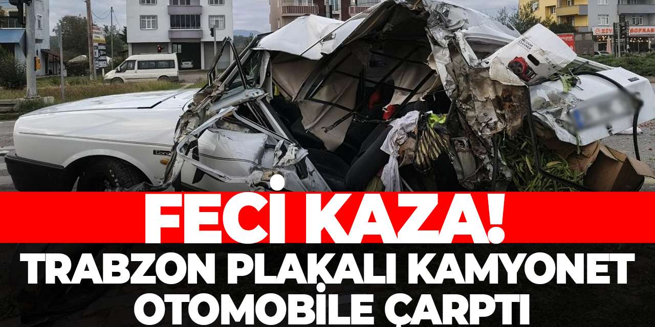 Feci kaza! Trabzon plakalı kamyonet otomobile çarptı