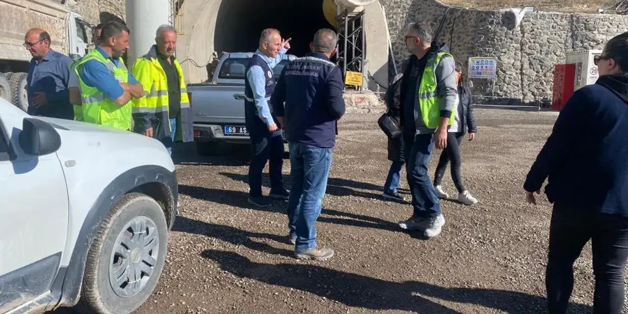 Bayburt’ta Kop Tüneli ve beton santrali denetlendi