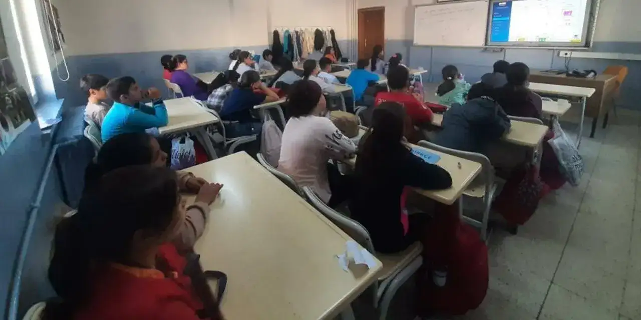 Bayburt’ta öğrencilere MEBİ tanıtımı yapıldı!