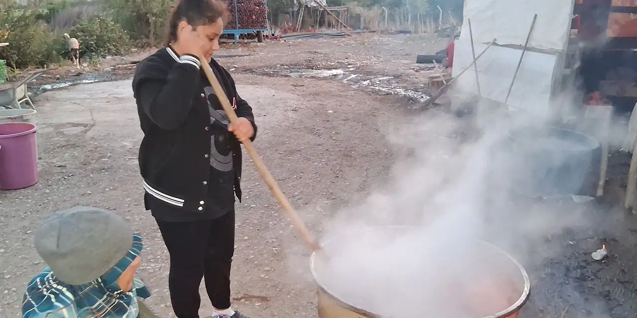 Samsun'da kadınlar kış hazırlıklarına devam ediyor!