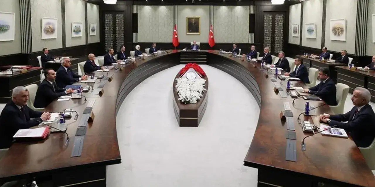 Kabine bugün toplanıyor!