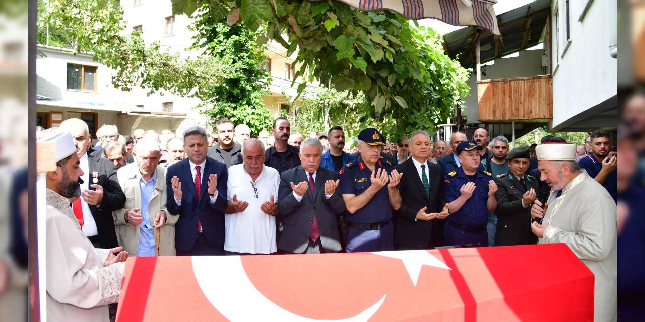 Trabzonlu Kore gazisi son yolculuğuna uğurlandı