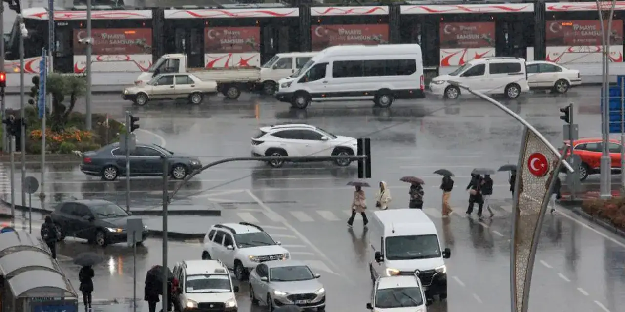 Samsun'da kuvvetli sağanak etkili oldu!