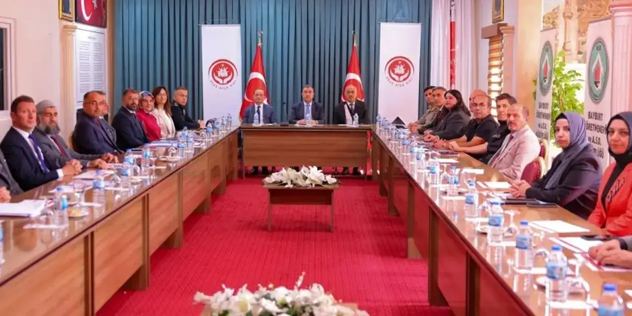 Bayburt'ta 2025 Aile Yılı faaliyetleri kapsamında toplantı gerçekleştirildi!