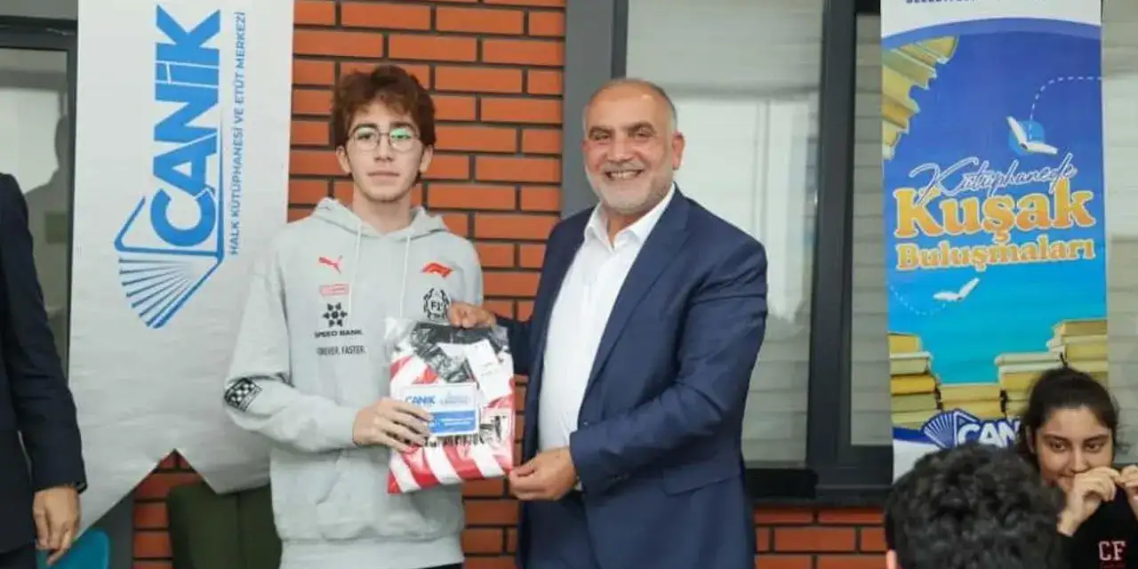 Samsun Canik Belediye Başkanı İbrahim Sandıkçı öğrencilerle buluştu