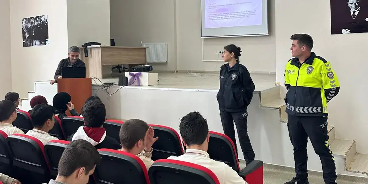 Trabzon Sürmene’de öğrencilere güvenlik ve afet eğitimi!