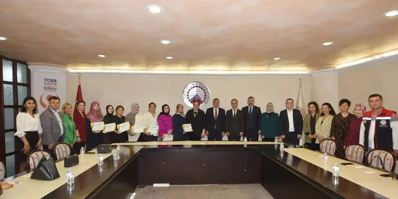 Kadın Çiftçi Eğitim kampını tamamlayanlara sertifikaları verildi!