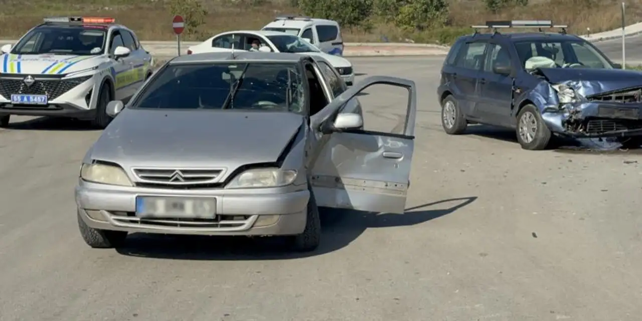 Samsun'da kavşakta feci kaza! 2 kişi yaralandı