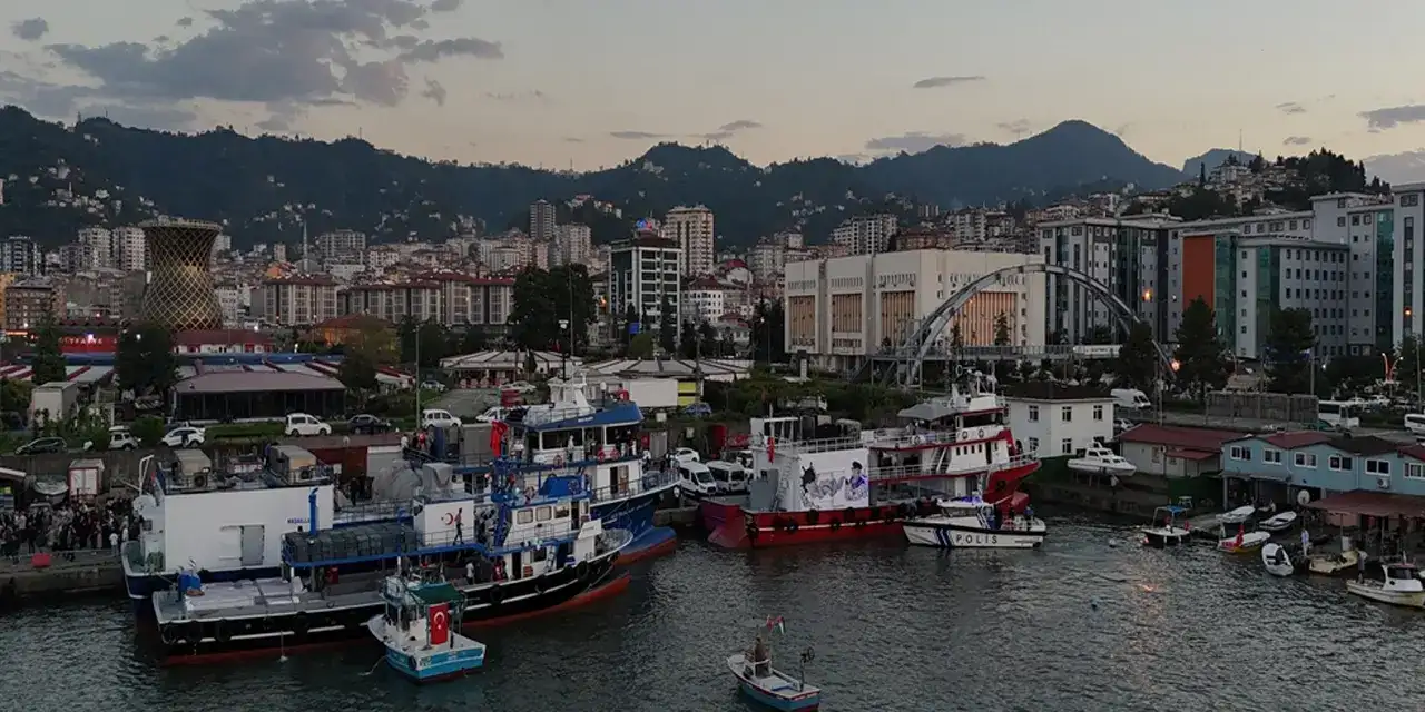 Doğu Karadeniz’den Gazze’ye destek! Sumud filosuna selam durdular