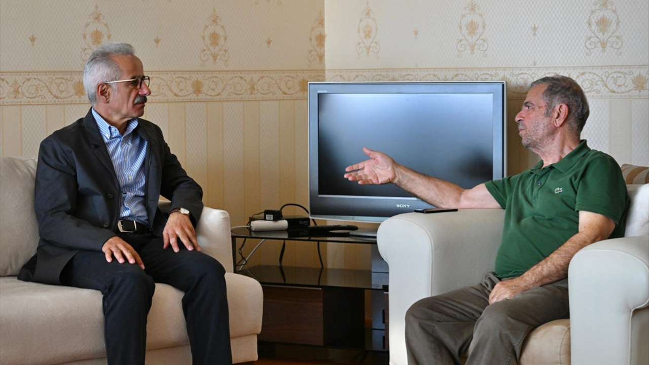 Eski Trabzonlu Bakan Fahrettin Kurt’un acı günü! Bakan Uraloğlu’ndan taziye ziyareti