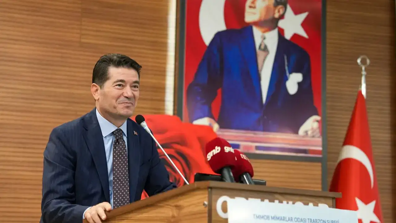 Başkan kaya Mimarlar Odası panelinde konuştu! Trabzon’u yeniden denizle buluşturmalıyız”