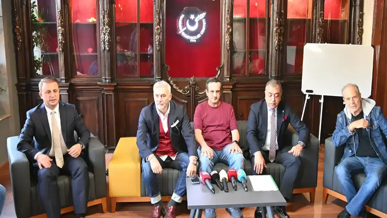 Efsaneler Trabzon'da Emir Yuşa için sahaya çıkıyor!