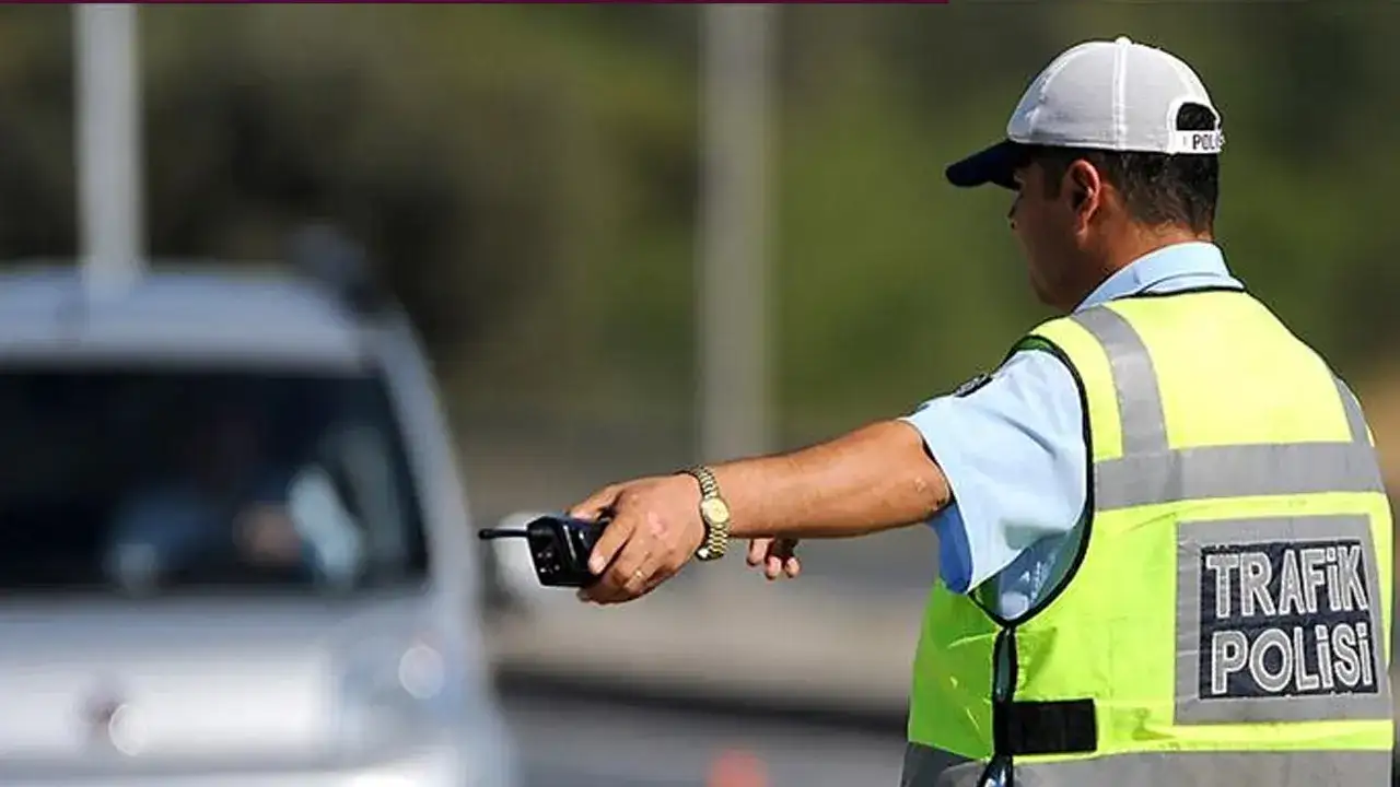 Trabzon’da yolcu otobüsünden çıkanlar şok etti! Kolinin içinde…