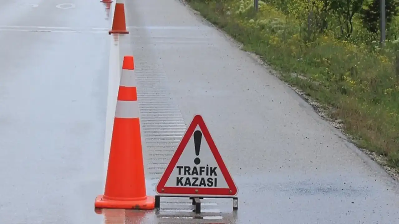 Çarşamba’da motosiklet ile ticari araç çarpıştı: 1 yaralı