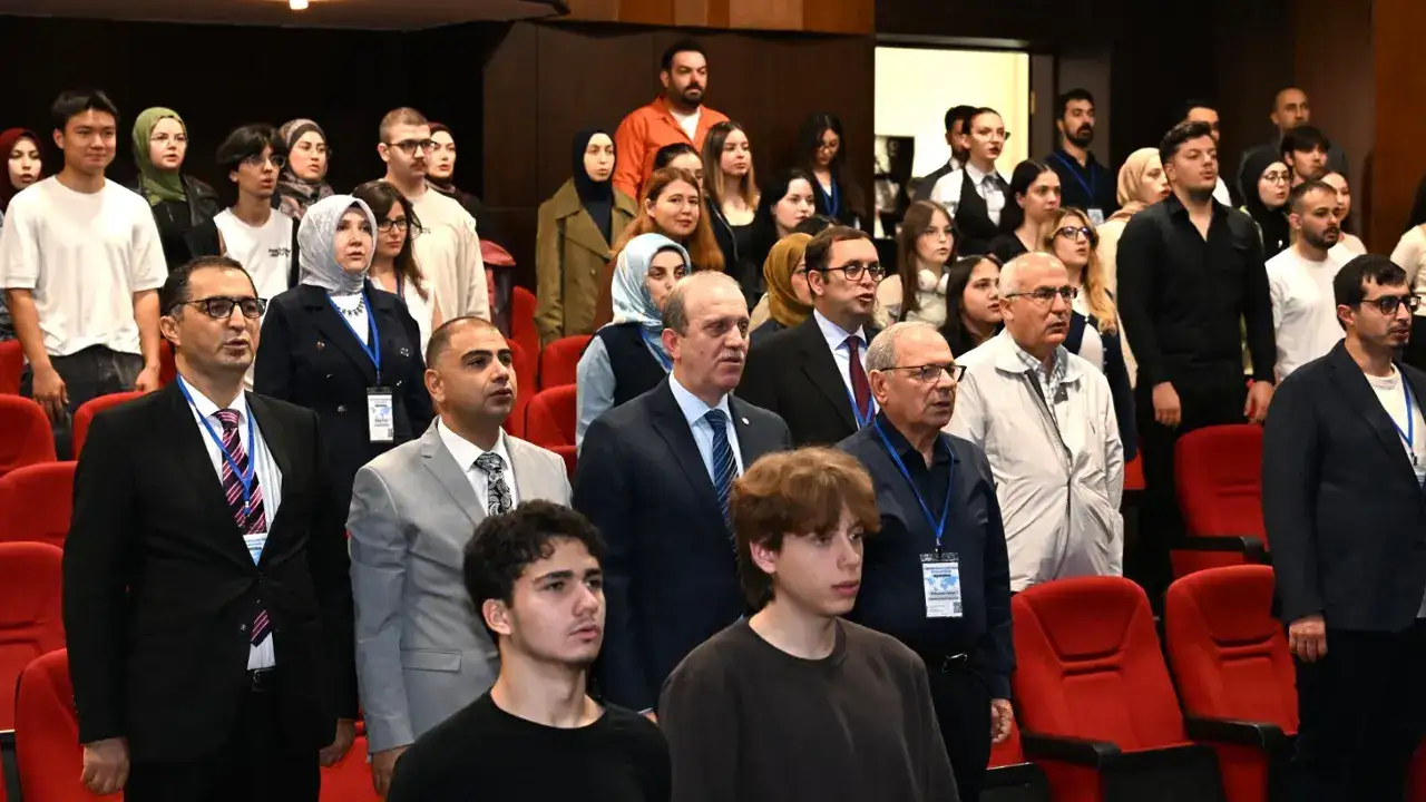 KTÜ’de 8. Siyaset Bilimi ve Uluslararası İlişkiler Kongresi başladı